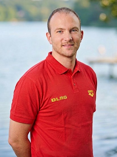 Bezirksleitung: Julian Bornus